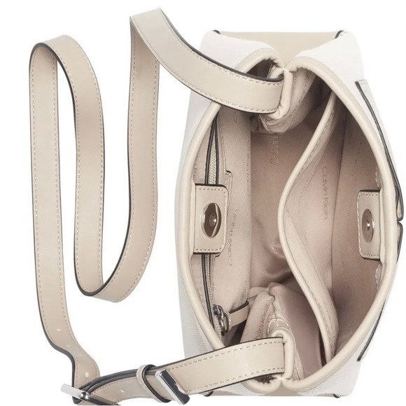 Calvin Klein Nickel Textured Woven Magnetic Snap Crossbody Bag!!!🤎 - Picture 5 of 8